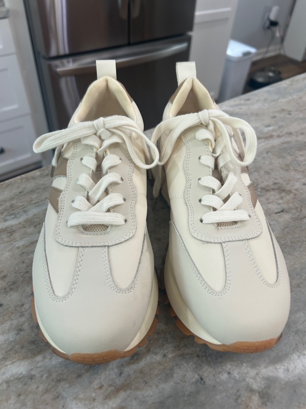 Tik Tok Favorite somiliss Neutral Beige Tan Suede Sneakers 9 EUC Instagram Fav - Picture 2 of 8